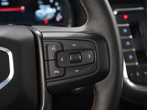 Used 2024 GMC Yukon XL AT4 w/ AT4 Premium Package AWD/4WD image 27