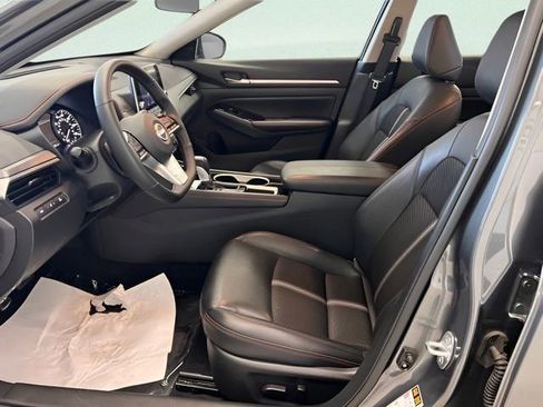Used 2025 Nissan Altima 2.5 SR image 15