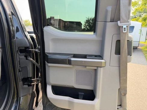 Used 2019 Ford F250 XLT w/ XLT Value Package AWD/4WD image 20