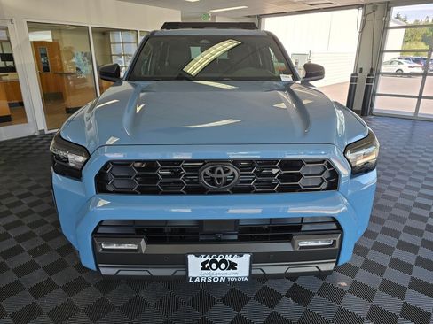Used 2025 Toyota 4Runner TRD Off-Road AWD/4WD image 8
