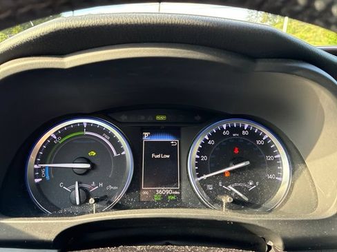 Used 2018 Toyota Highlander XLE AWD/4WD image 16