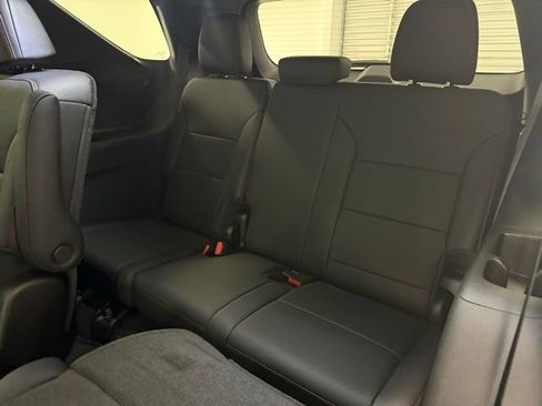 New 2026 Chevrolet Traverse RS image 17