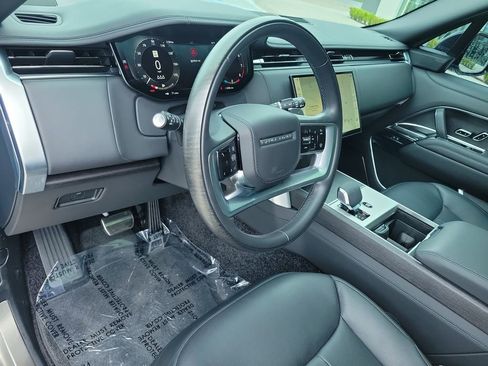 Used 2025 Land Rover Range Rover Long Wheelbase Autobiography AWD/4WD image 25