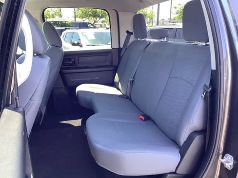 Used 2017 RAM 1500 Express RWD image 22