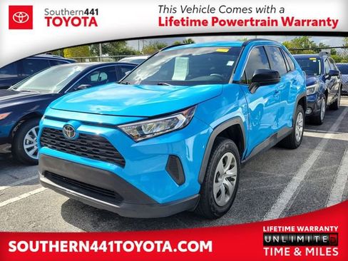 Used 2021 Toyota RAV4 LE FWD image 1