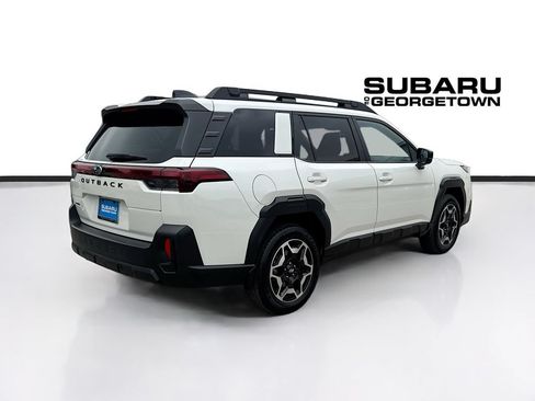 Used 2026 Subaru Outback Touring AWD/4WD image 9