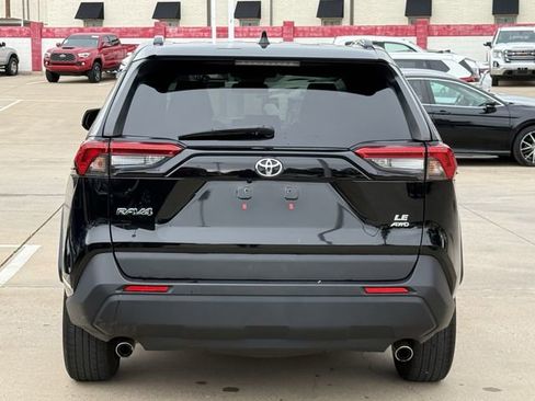 Used 2020 Toyota RAV4 LE w/ All Weather Liner Package AWD/4WD image 7