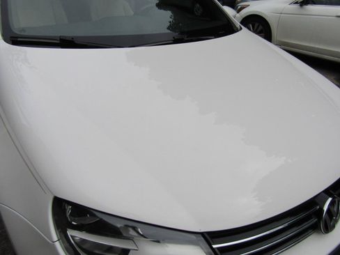 Used 2013 Volkswagen Eos Komfort FWD image 24