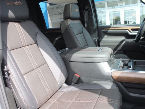 New 2026 Chevrolet Silverado 3500 High Country w/ Technology Package AWD/4WD image 21