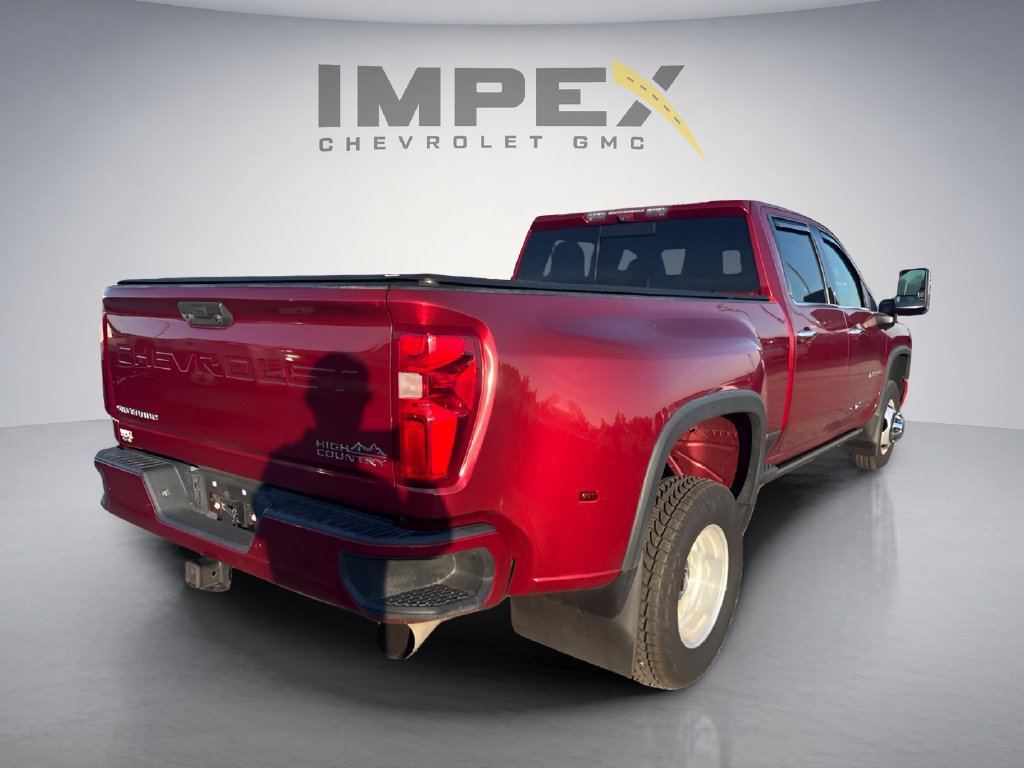 Used 2023 Chevrolet Silverado 3500 High Country w/ Technology Package AWD/4WD image 5