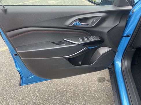 New 2025 Chevrolet Trax RS w/ Driver Confidence Package image 21