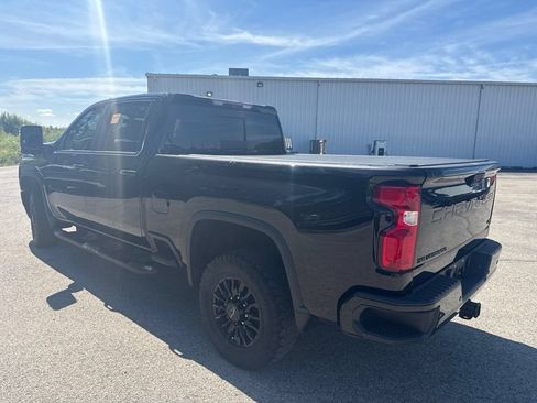 Used 2021 Chevrolet Silverado 2500 LTZ w/ LTZ Plus Package AWD/4WD image 5