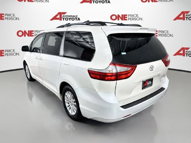 Certified 2017 Toyota Sienna XLE FWD image 6