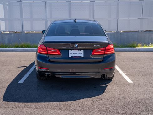 Used 2018 BMW 530i w/ Premium Package RWD image 7
