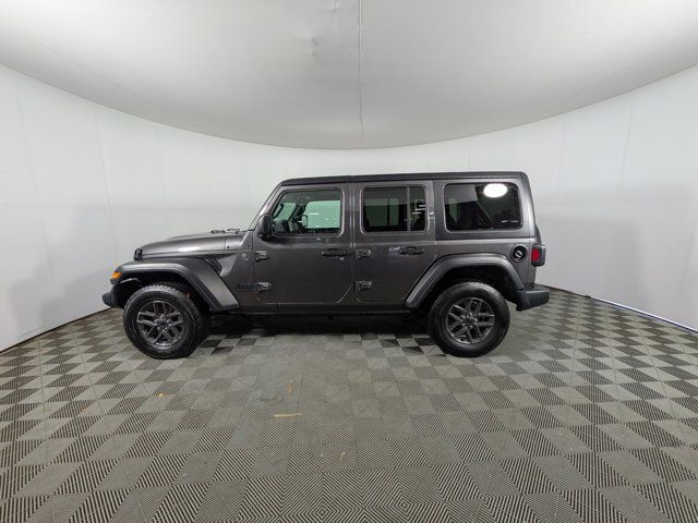 Used 2024 Jeep Wrangler Unlimited Sport AWD/4WD image 17