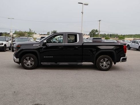 Used 2023 GMC Sierra 1500 SLE w/ X31 Off-Road Package AWD/4WD image 4