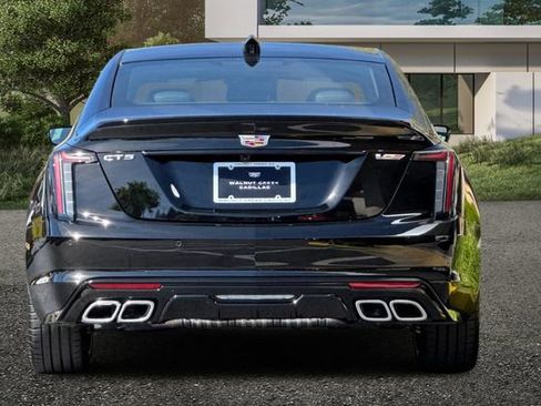 New 2026 Cadillac CT5 V image 5