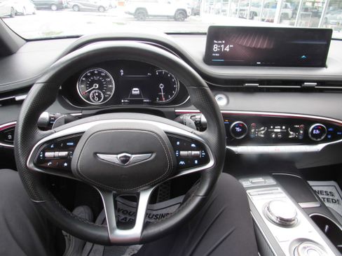 Used 2022 Genesis GV70 2.5T w/ Sport Prestige Package AWD/4WD image 17