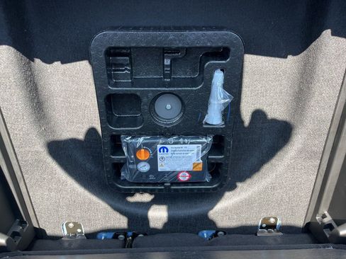 New 2025 Jeep Compass Latitude w/ Altitude Special Edition image 11