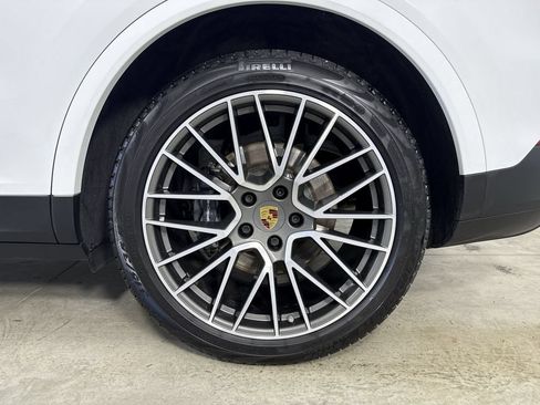Certified 2021 Porsche Cayenne E-Hybrid AWD/4WD image 14