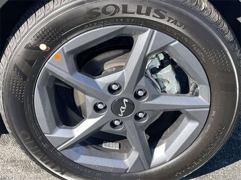 New 2025 Kia K4 LXS image 9