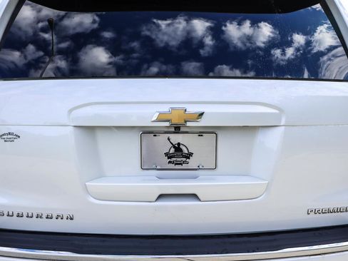 Used 2020 Chevrolet Suburban Premier image 53