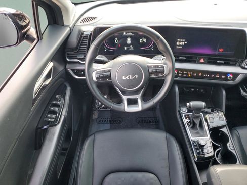 Used 2023 Kia Sportage EX image 10