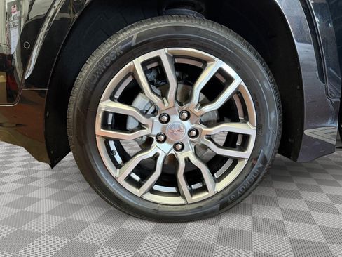 Used 2023 GMC Terrain Denali AWD/4WD image 18
