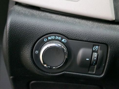 Used 2016 Buick Verano Convenience FWD image 12
