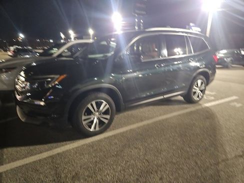 Used 2017 Honda Pilot EX-L image 3