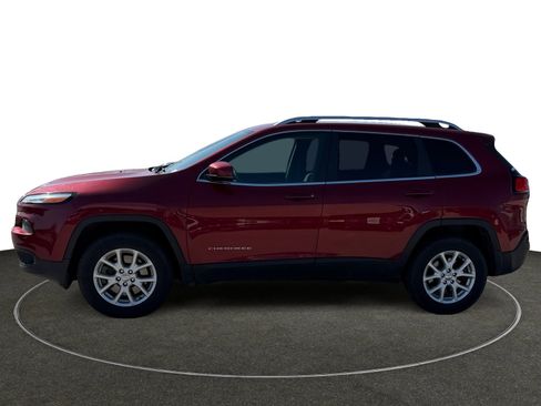 Used 2016 Jeep Cherokee Latitude w/ Safety/Convenience Group image 2