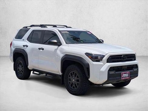 Used 2025 Toyota 4Runner SR5 AWD/4WD image 3