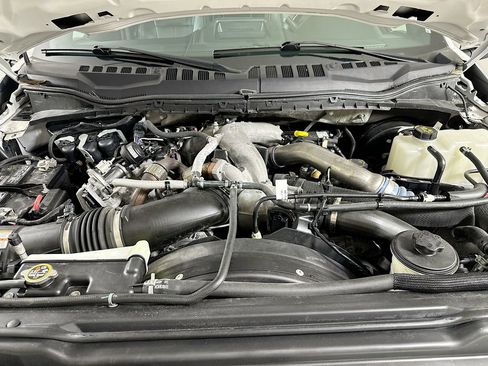 Used 2022 Ford F250 Lariat w/ Lariat Ultimate Package image 8