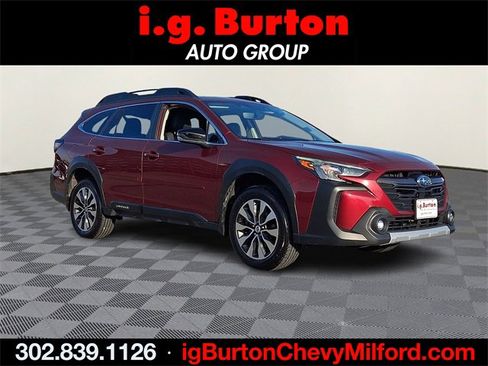 Used 2023 Subaru Outback Limited XT image 1