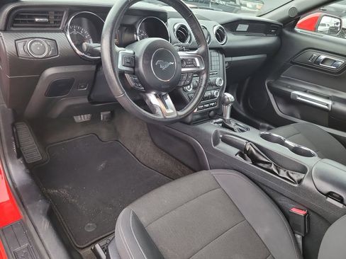 Used 2017 Ford Mustang Coupe image 8