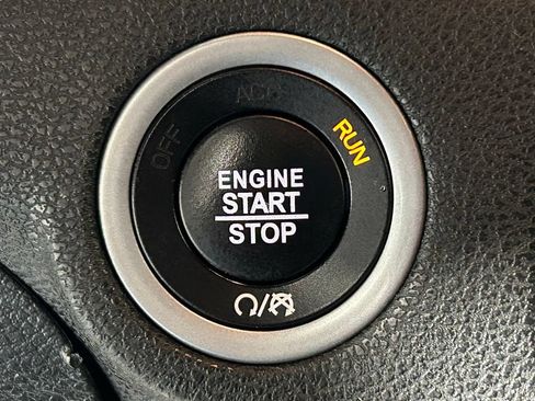 Used 2019 Dodge Charger SXT AWD/4WD image 19