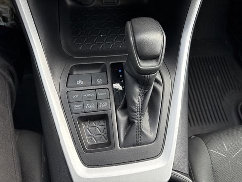 Used 2024 Toyota RAV4 XLE image 17