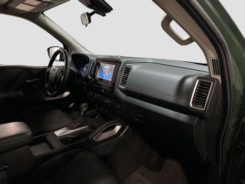 Used 2022 Nissan Frontier SV w/ Technology Package image 26