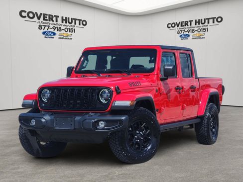 Used 2024 Jeep Gladiator Sport AWD/4WD image 1