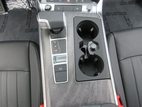 Used 2025 Audi A6 2.0T Premium w/ Convenience Plus Package image 46