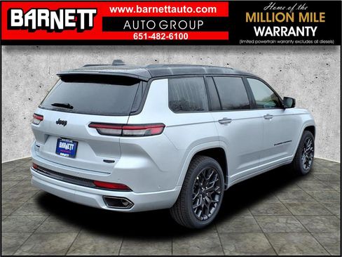 New 2025 Jeep Grand Cherokee L Summit w/ Obsidian Package AWD/4WD image 5