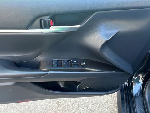Used 2021 Toyota Camry LE image 24