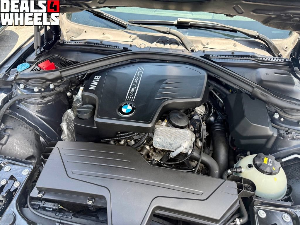 Used 2016 BMW 328i xDrive Sedan AWD/4WD image 6