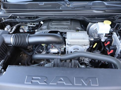 Used 2020 RAM 1500 Laramie image 43