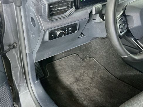Used 2024 Ford Mustang Coupe RWD image 17