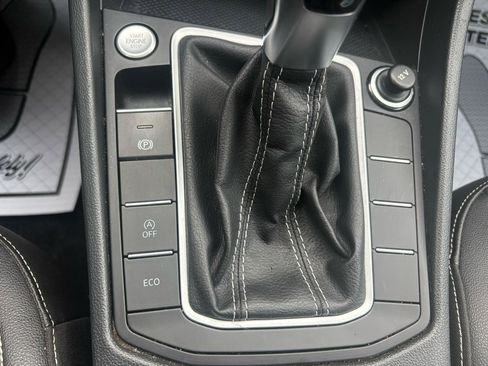 Used 2024 Volkswagen Jetta SE image 14