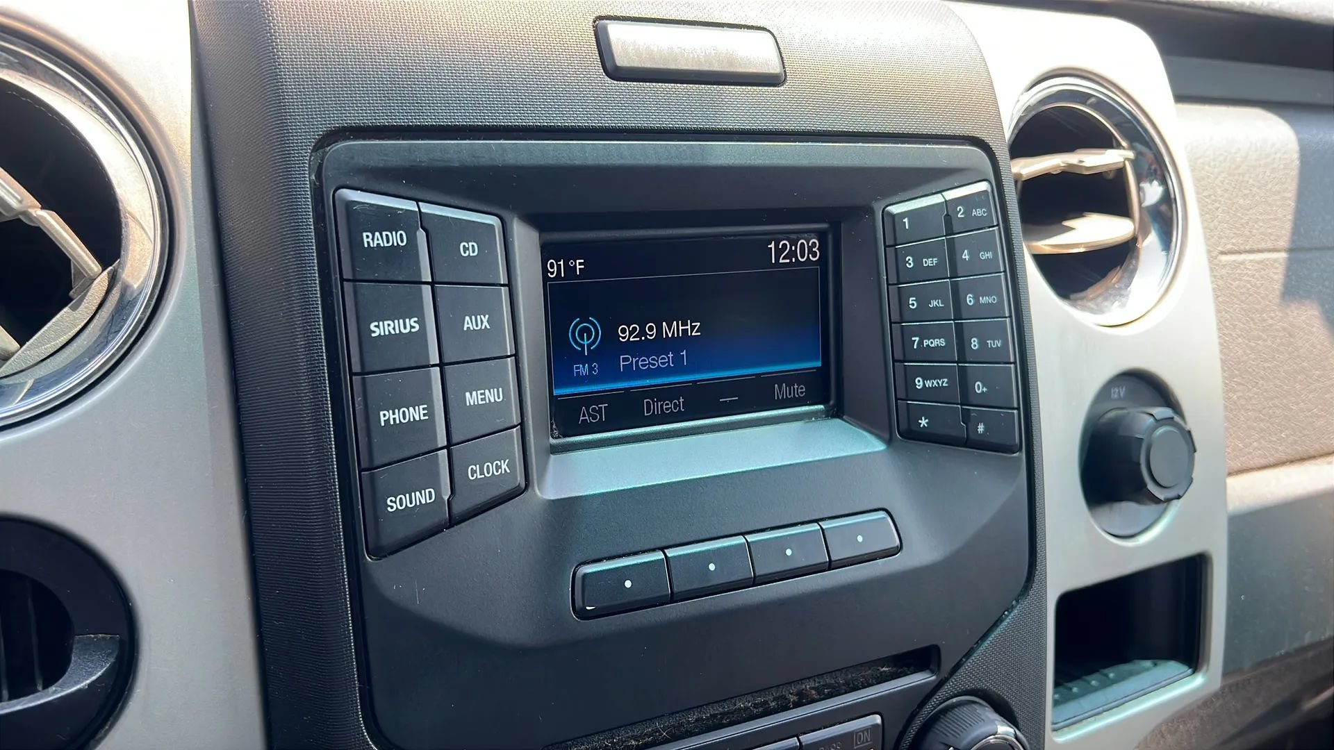 Used 2014 Ford F150 XLT w/ Equipment Group 302A Luxury RWD image 12