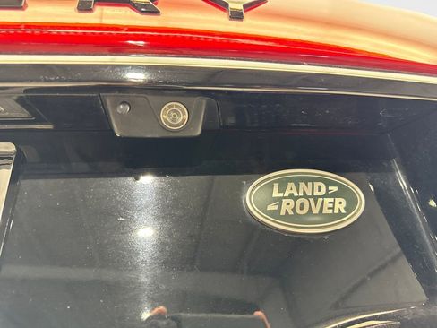 Used 2022 Land Rover Discovery Sport SE AWD/4WD image 21