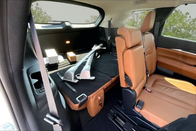 Used 2025 INFINITI QX60 Sensory w/ Cargo Package AWD/4WD image 26
