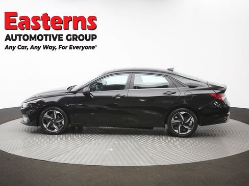 Used 2021 Hyundai Elantra SEL w/ Convenience + Premium Package FWD image 62